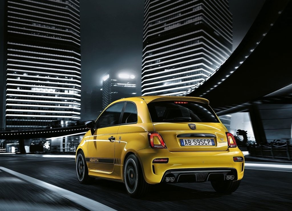 SURGEM NOVAS IMAGENS DO FIAT 595 ABARTH MOSTRANDO MAIS DETALHES, foto 18