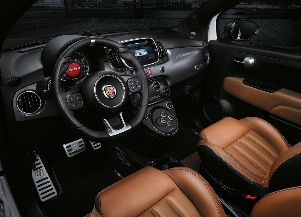 SURGEM NOVAS IMAGENS DO FIAT 595 ABARTH MOSTRANDO MAIS DETALHES, foto 22