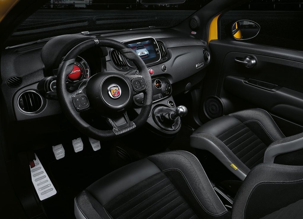 SURGEM NOVAS IMAGENS DO FIAT 595 ABARTH MOSTRANDO MAIS DETALHES, foto 23