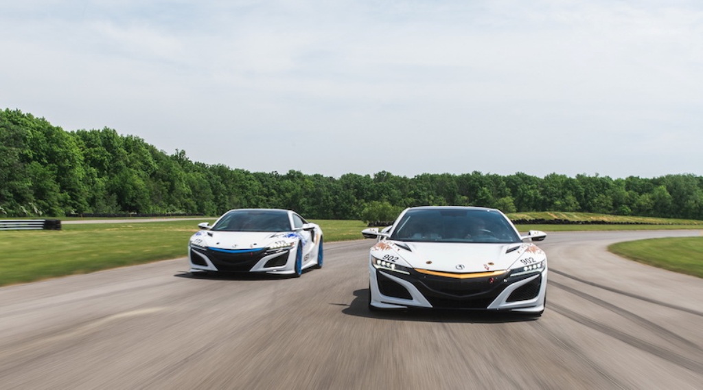 HONDA/ACURA NSX JÁ ESTÁ PRONTO PARA A PROVA DE PIKES PEAK 2016, foto 1