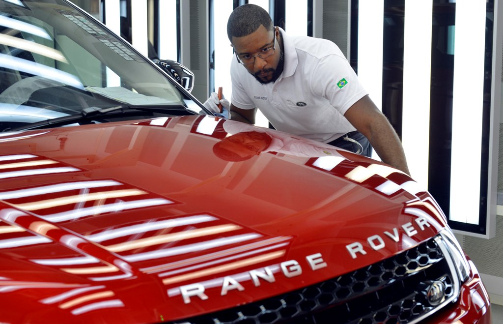 JAGUAR LAND ROVER INAUGURA SUA FÁBRICA NO BRASIL, foto 1