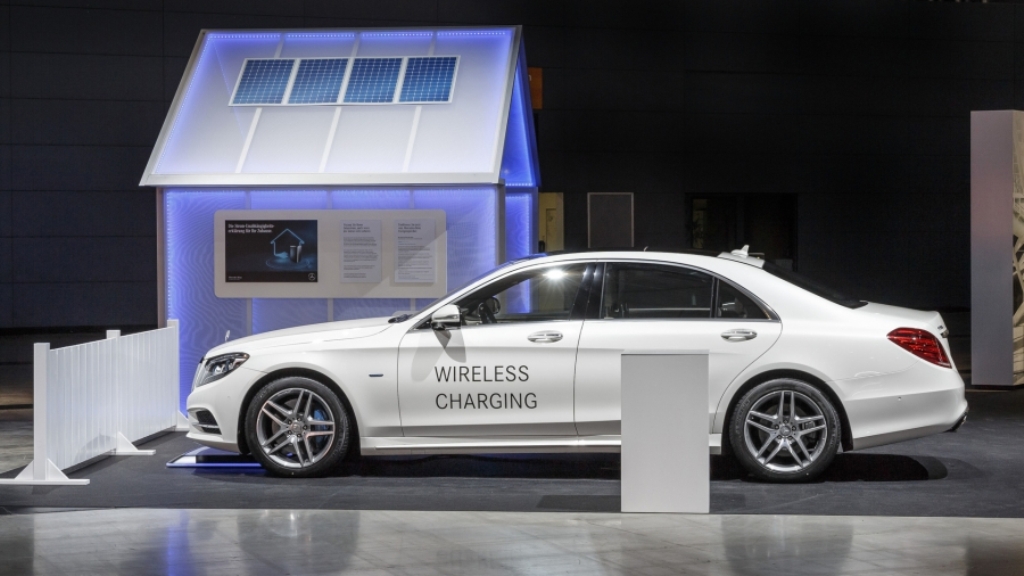 NOVO MERCEDES-BENZ S 500e TERÁ CARREGAMENTO SEM FIO E AUTONOMIA ELÉTRICA AUMENTADA, foto 1