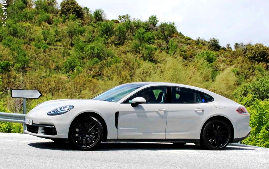 NOVO PORSCHE PANAMERA SURGE QUASE SEM CAMUFLAGEM, foto 3