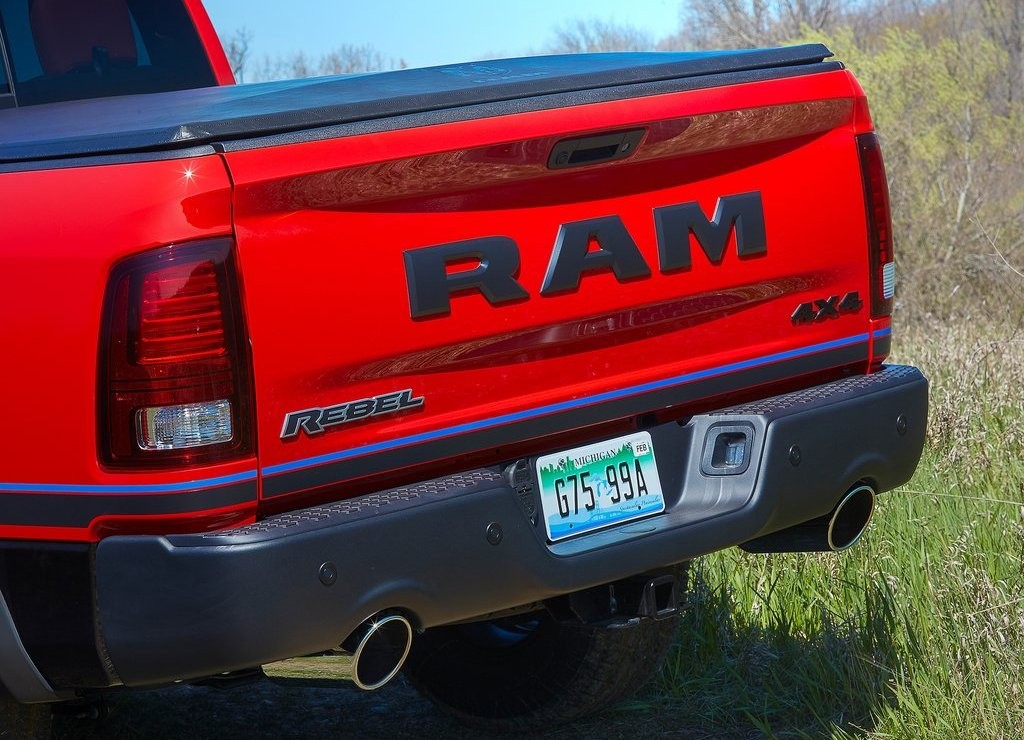MOPAR APRESENTA A RAM REBEL: UMA PICK-UP ESPORTIVA E AGRESSIVA, foto 12