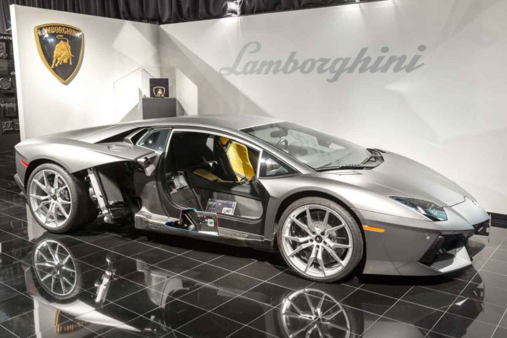 LAMBORGHINI INAUGURA NOS ESTADOS UNIDOS, CENTRO DE PESQUISA DE FIBRA DE CARBONO, foto 4