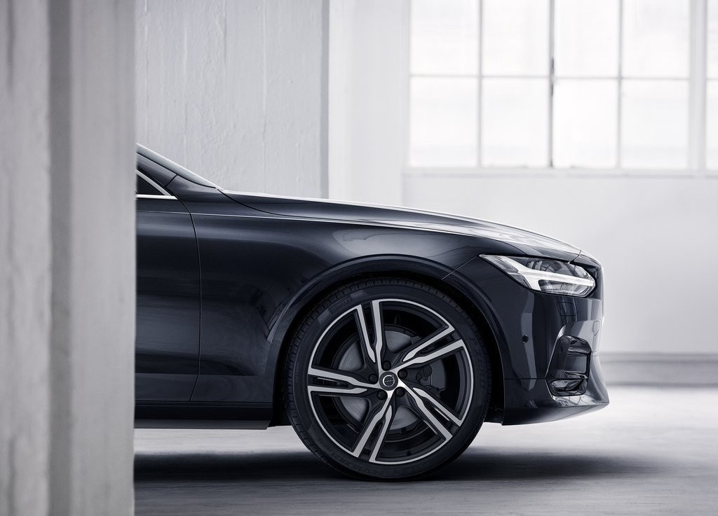 VOLVO S90 E V90 RECEBEM O PACOTE ESPORTIVO R-DESIGN, foto 11