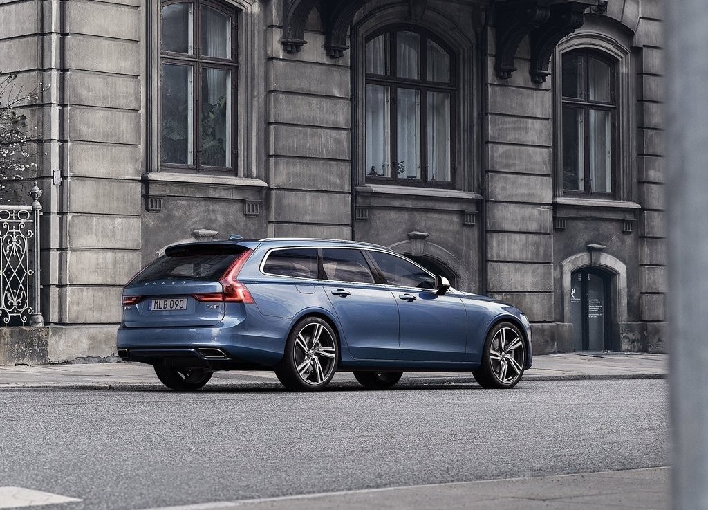 VOLVO S90 E V90 RECEBEM O PACOTE ESPORTIVO R-DESIGN, foto 15