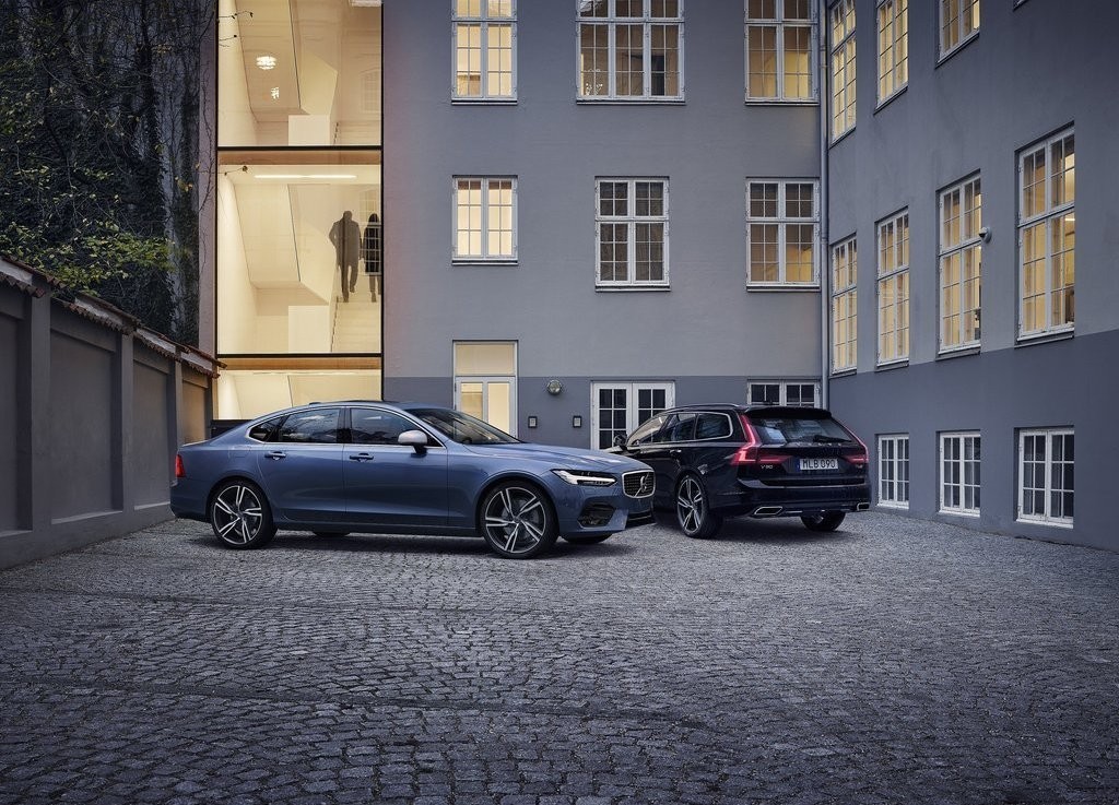 VOLVO S90 E V90 RECEBEM O PACOTE ESPORTIVO R-DESIGN, foto 16