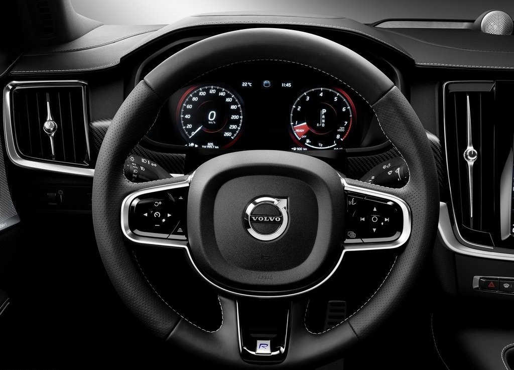 VOLVO S90 E V90 RECEBEM O PACOTE ESPORTIVO R-DESIGN, foto 25
