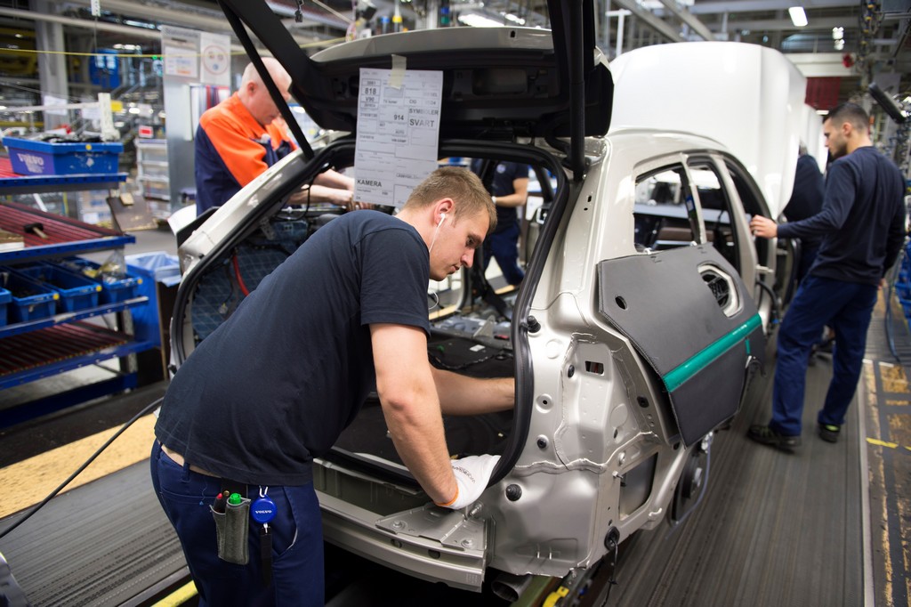 COMEÇA A PRODUÇÃO DO VOLVO V90 EM TORSLANDA, foto 6