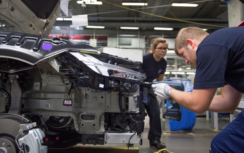 COMEÇA A PRODUÇÃO DO VOLVO V90 EM TORSLANDA, foto 13
