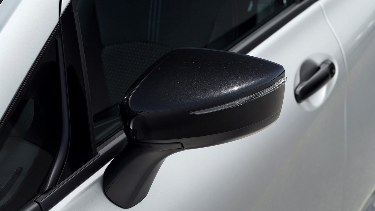 NISSAN NOTE BLACK EDITION: UMA NOVA EDIÇÃO EXCLUSIVA PARA A EUROPA, foto 6