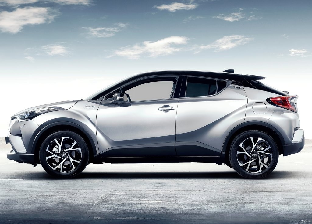 TOYOTA C-HR REVELA SEUS DETALHES DO INTERIOR E MAIS IMAGENS DO EXTERIOR, foto 11