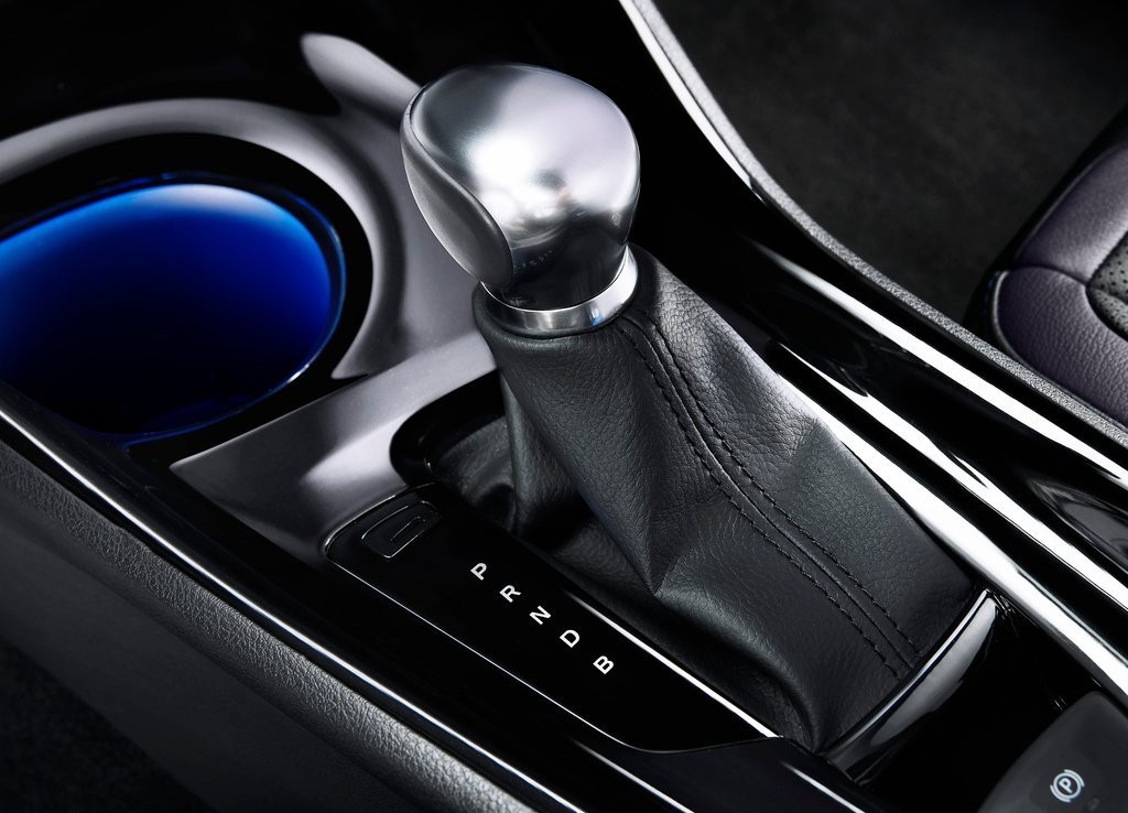 TOYOTA C-HR REVELA SEUS DETALHES DO INTERIOR E MAIS IMAGENS DO EXTERIOR, foto 21