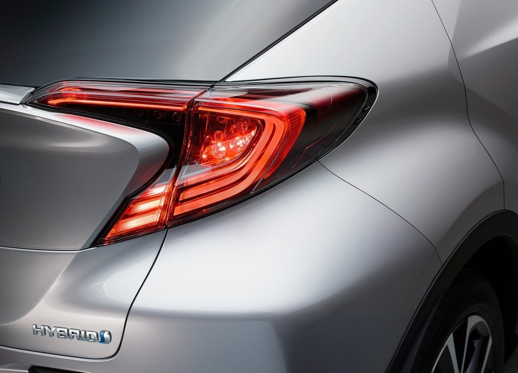 TOYOTA C-HR REVELA SEUS DETALHES DO INTERIOR E MAIS IMAGENS DO EXTERIOR, foto 24