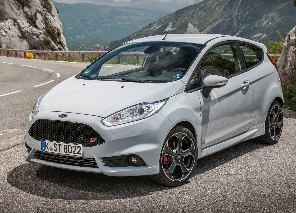 FORD FIESTA ST200: SURGEM NOVAS IMAGENS DO FIESTA MAIS POTENTE JÁ FABRICADO, foto 5