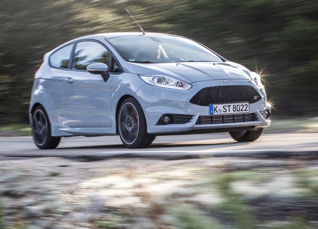 FORD FIESTA ST200: SURGEM NOVAS IMAGENS DO FIESTA MAIS POTENTE JÁ FABRICADO, foto 7