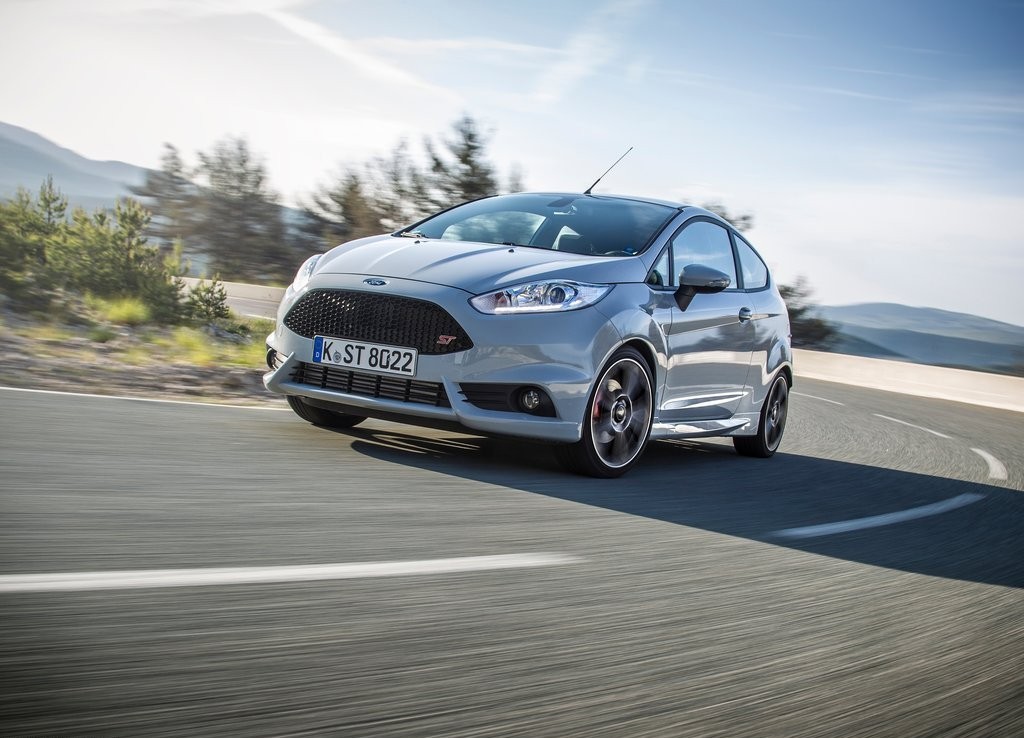 FORD FIESTA ST200: SURGEM NOVAS IMAGENS DO FIESTA MAIS POTENTE JÁ FABRICADO, foto 10