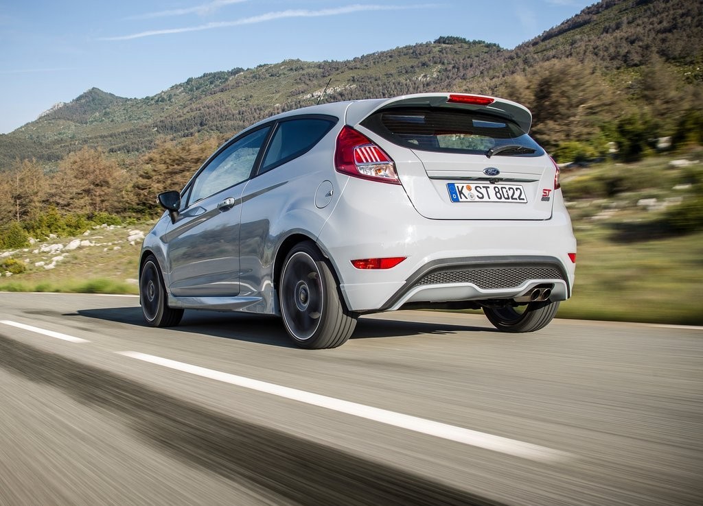 FORD FIESTA ST200: SURGEM NOVAS IMAGENS DO FIESTA MAIS POTENTE JÁ FABRICADO, foto 17