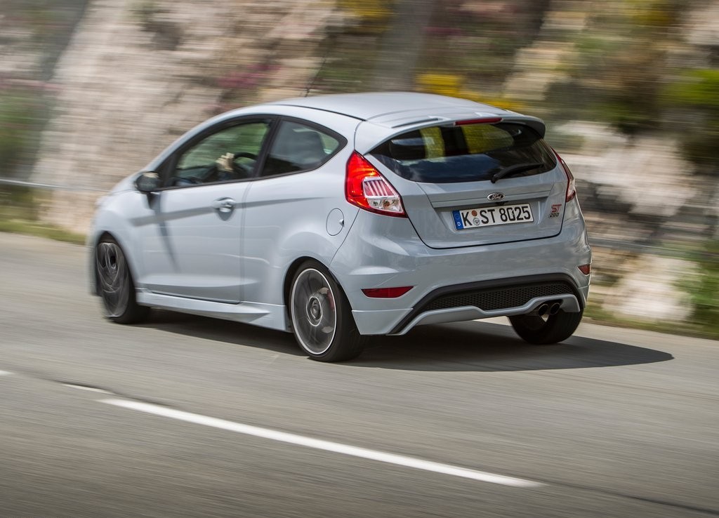 FORD FIESTA ST200: SURGEM NOVAS IMAGENS DO FIESTA MAIS POTENTE JÁ FABRICADO, foto 18