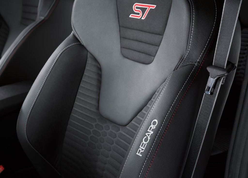FORD FIESTA ST200: SURGEM NOVAS IMAGENS DO FIESTA MAIS POTENTE JÁ FABRICADO, foto 32