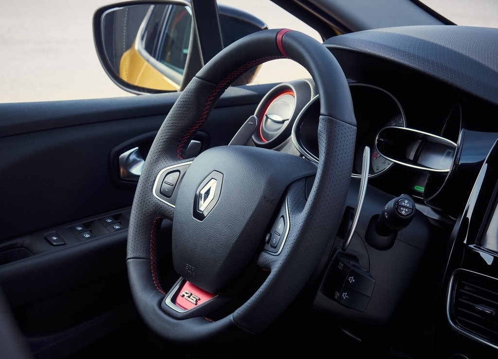 OS RENAULT CLIO RS E GT LINE TAMBÉM SÃO ATUALIZADOS, foto 7