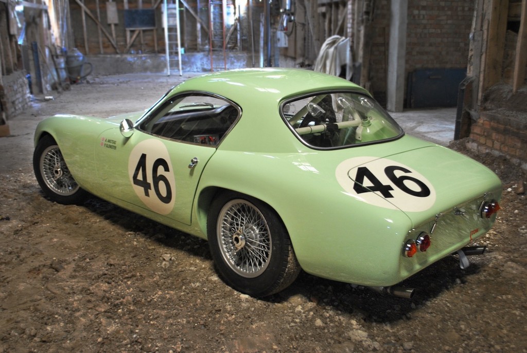 PRIMEIRO LOTUS ELITE FABRICADO EM SÉRIE VAI A LEILÃO, foto 2