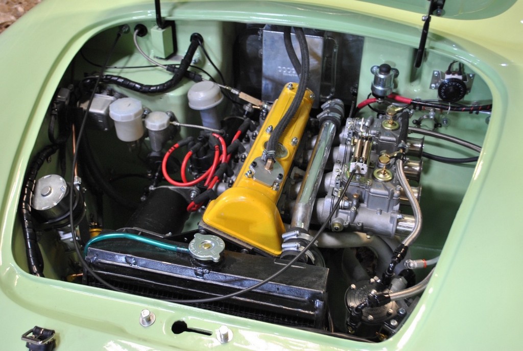 PRIMEIRO LOTUS ELITE FABRICADO EM SÉRIE VAI A LEILÃO, foto 8