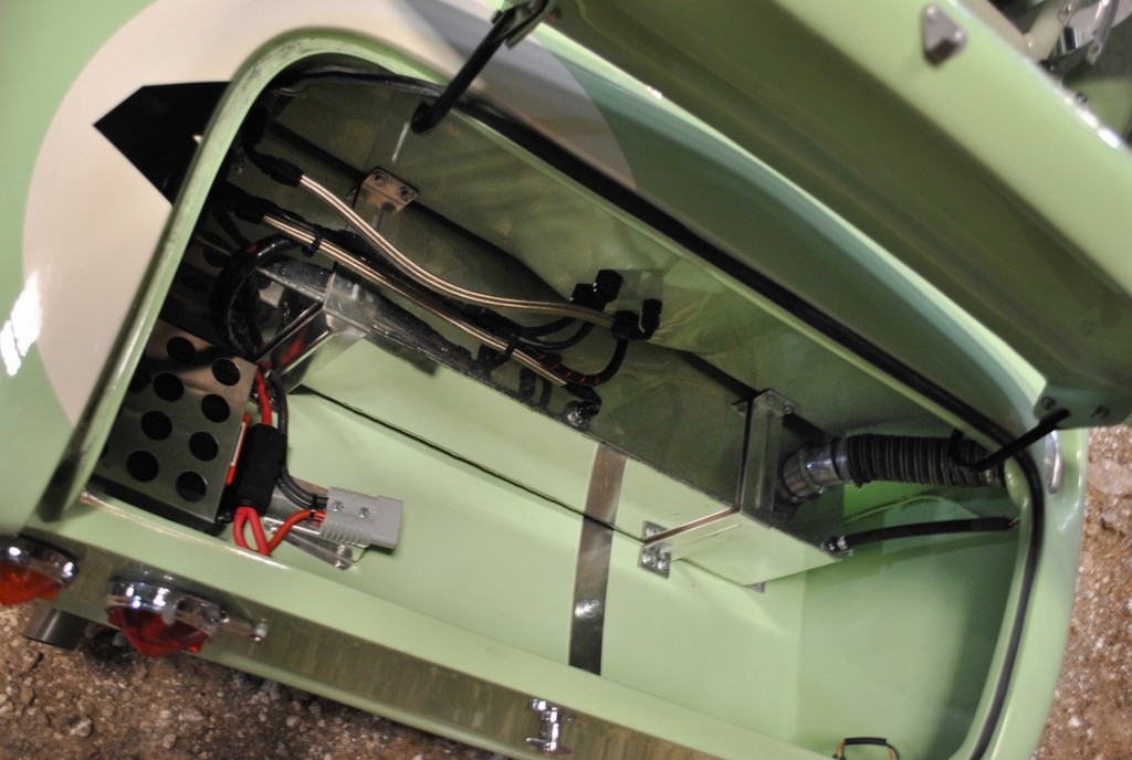 PRIMEIRO LOTUS ELITE FABRICADO EM SÉRIE VAI A LEILÃO, foto 10