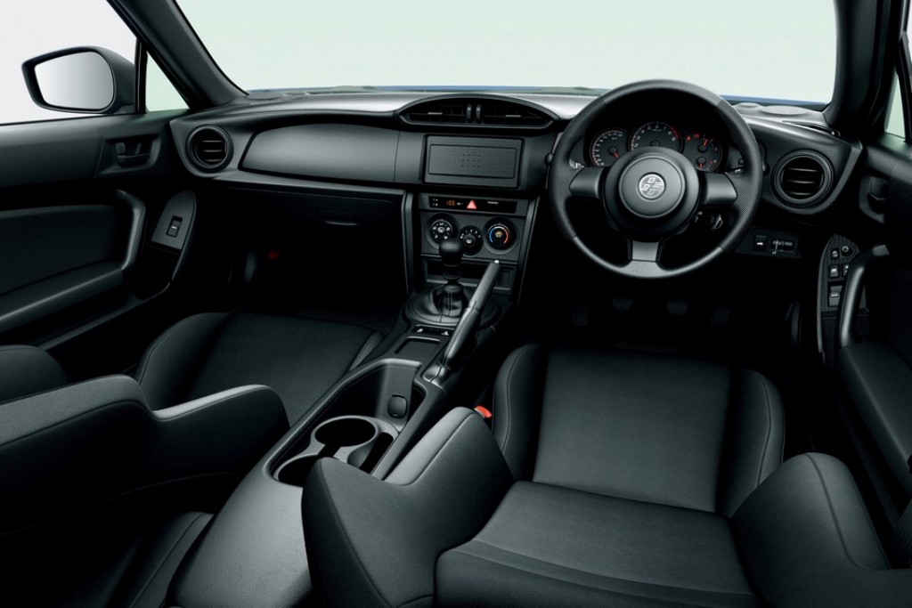 TOYOTA GT86 RECEBEU UM LEVE FACELIFT, foto 8
