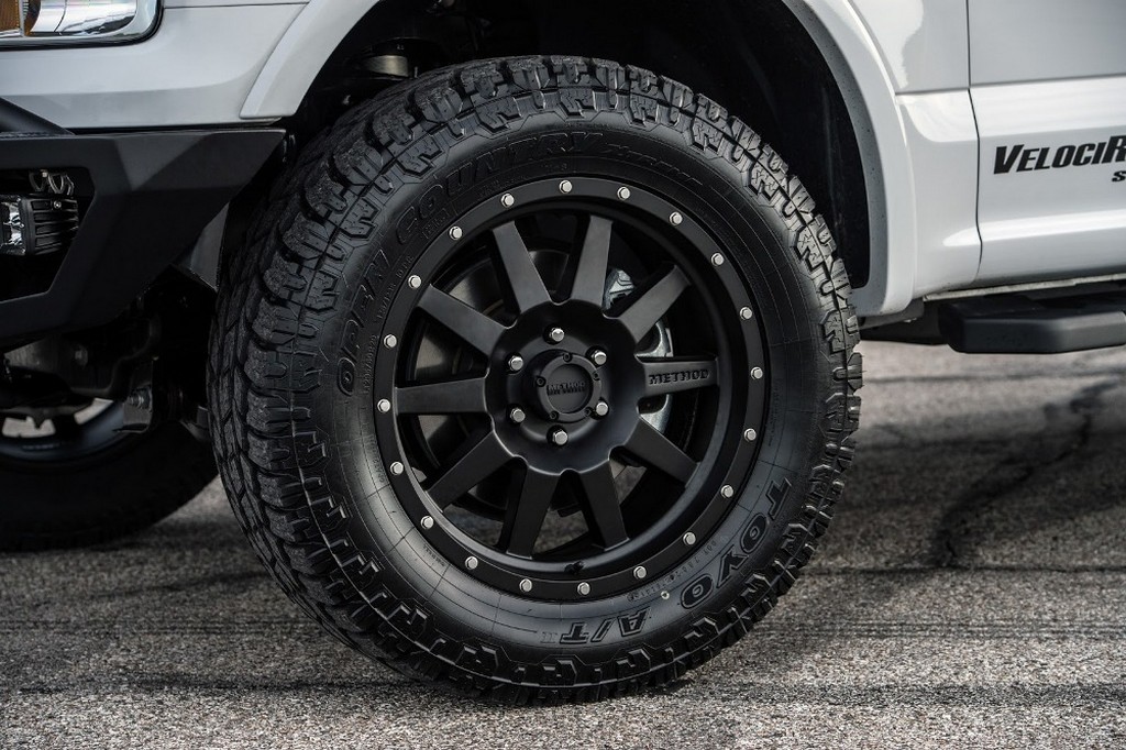 FORD F-150 VELOCIRAPTOR 700: A PICK-UP DO 25º ANIVERSÁRIO DA HENNESSEY, foto 9