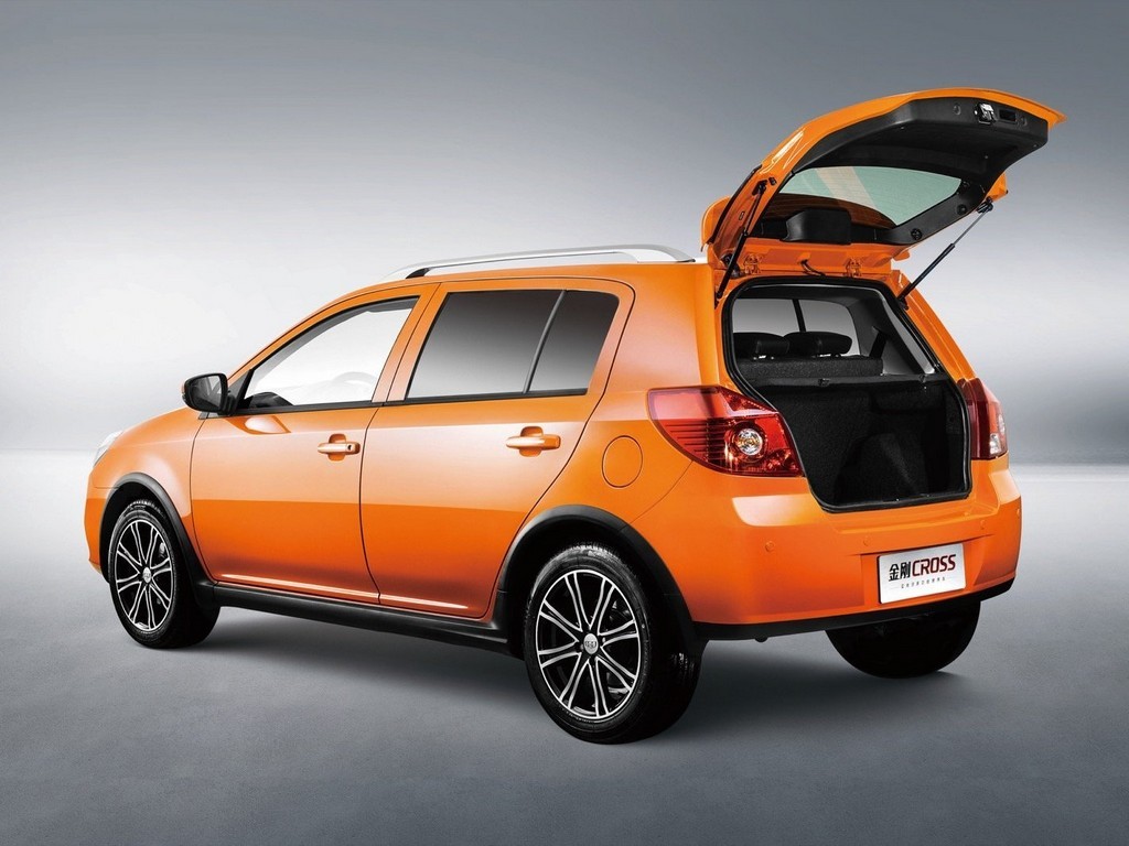 OS RENOVADOS GEELY JINGANG ESTREIAM NA CHINA, foto 6