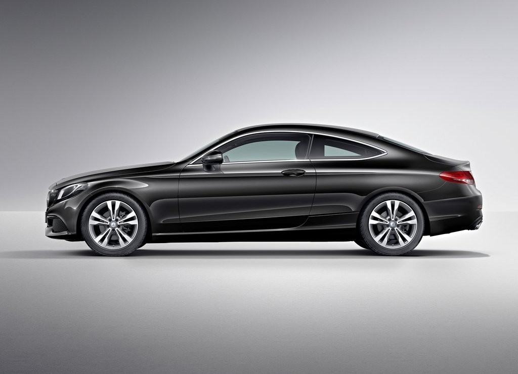 NOVO MERCEDES-BENZ C 250 COUPE SPORT CHEGA AO BRASIL COM DESIGN SOFISTICADO E ESPORTIVO, foto 5
