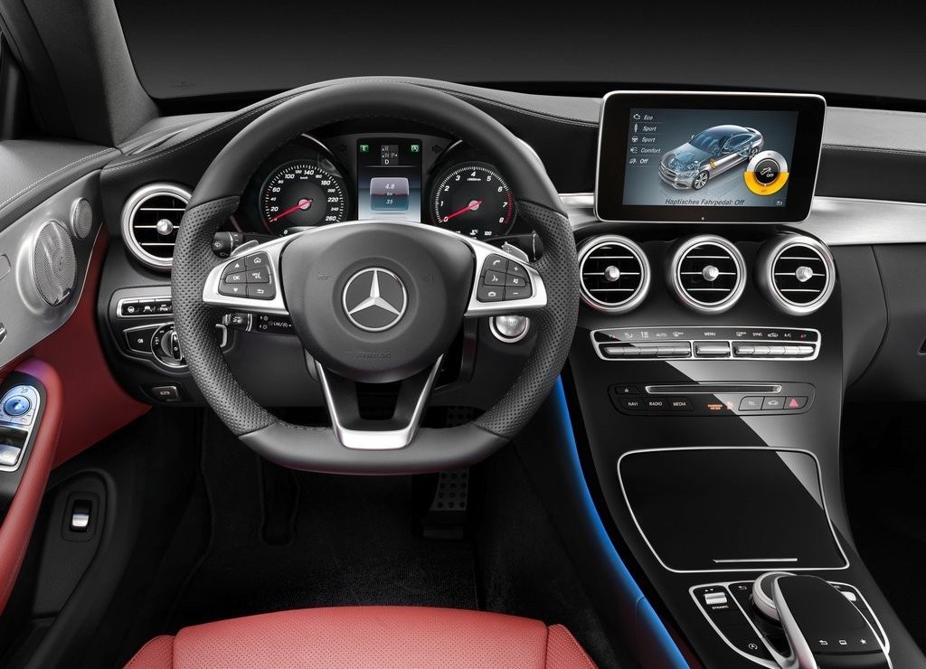 NOVO MERCEDES-BENZ C 250 COUPE SPORT CHEGA AO BRASIL COM DESIGN SOFISTICADO E ESPORTIVO, foto 11