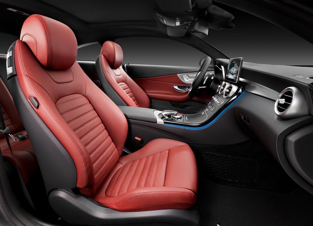 NOVO MERCEDES-BENZ C 250 COUPE SPORT CHEGA AO BRASIL COM DESIGN SOFISTICADO E ESPORTIVO, foto 12
