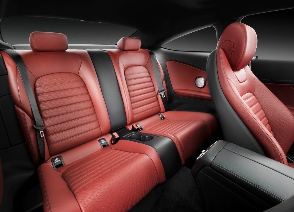 NOVO MERCEDES-BENZ C 250 COUPE SPORT CHEGA AO BRASIL COM DESIGN SOFISTICADO E ESPORTIVO, foto 13