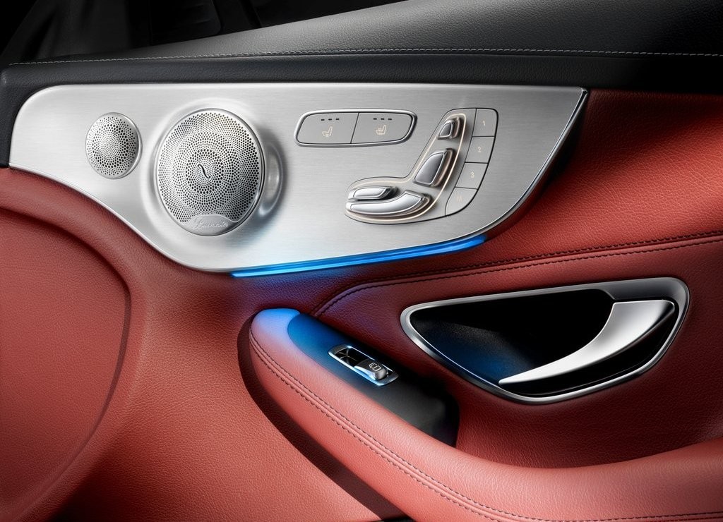 NOVO MERCEDES-BENZ C 250 COUPE SPORT CHEGA AO BRASIL COM DESIGN SOFISTICADO E ESPORTIVO, foto 15