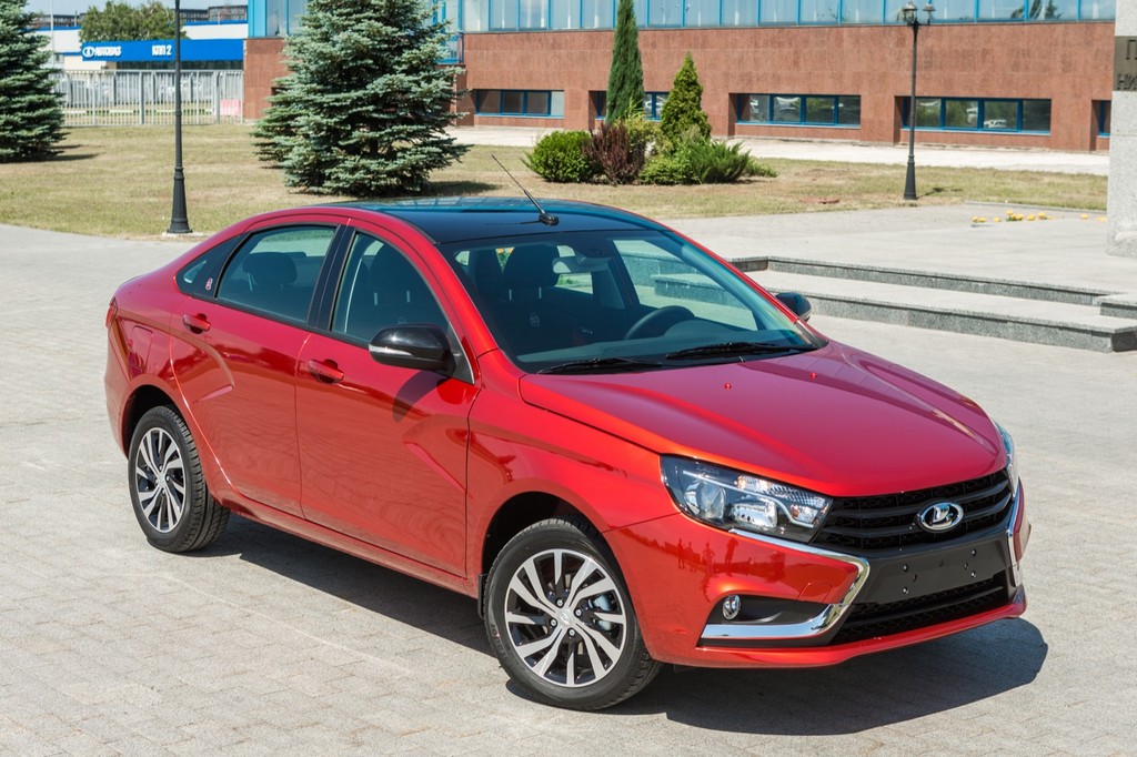 LADA VESTA E XRAY COM EDIÇÃO ESPECIAL ‘50 ANNIVERSARY’, foto 1
