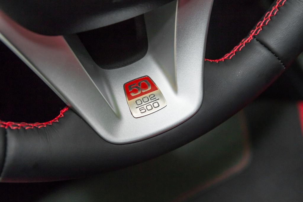 LADA VESTA E XRAY COM EDIÇÃO ESPECIAL ‘50 ANNIVERSARY’, foto 15