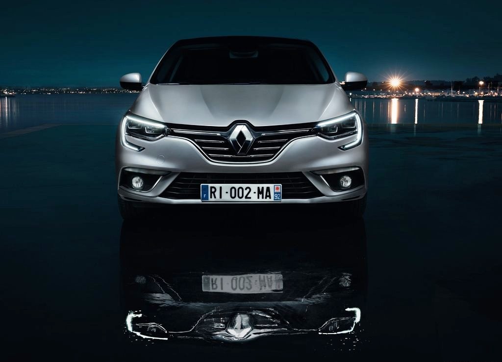 ESTE É O RENAULT MÉGANE SEDAN, O IRMÃO MENOR DO TALISMAN, foto 7