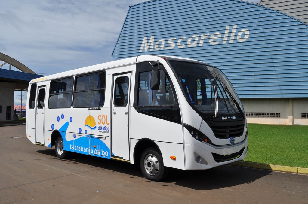 DEZ ÔNIBUS VOLKSWAGEN EMBARCAM RUMO A CABO VERDE, foto 1