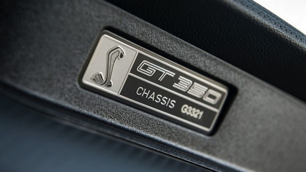 UM FORD MUSTANG INSPIRADO NA AVIAÇÃO SERÁ LEILOADO, foto 9
