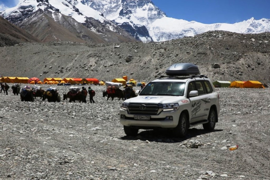 DOIS TOYOTAS LAND CRUISER ‘ESCALAM’ O EVEREST, foto 3