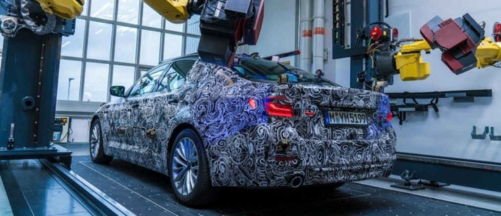 BMW MOSTRA IMAGENS DO FUTURO SÉRIE 5 EM DESENVOLVIMENTO, foto 1