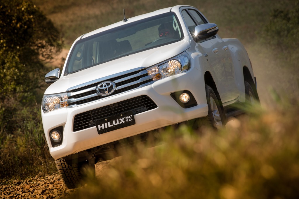 TOYOTA LANÇA NOVA GERAÇÃO DA HILUX E SW4 COM MOTOR DUAL VVT-i FLEX E DESIGN APRIMORADO, foto 16