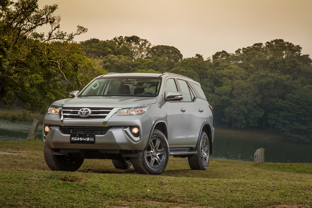 TOYOTA LANÇA NOVA GERAÇÃO DA HILUX E SW4 COM MOTOR DUAL VVT-i FLEX E DESIGN APRIMORADO, foto 40