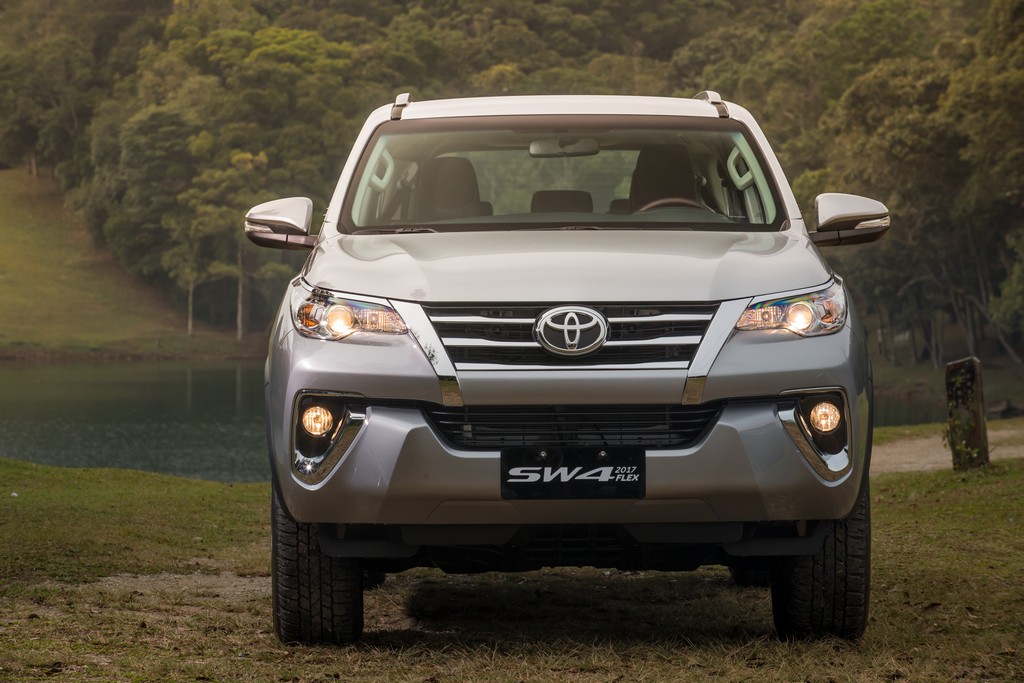 TOYOTA LANÇA NOVA GERAÇÃO DA HILUX E SW4 COM MOTOR DUAL VVT-i FLEX E DESIGN APRIMORADO, foto 43