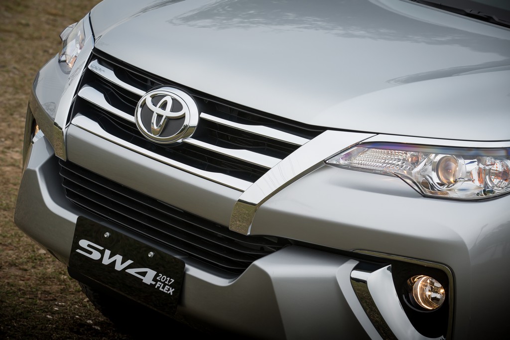 TOYOTA LANÇA NOVA GERAÇÃO DA HILUX E SW4 COM MOTOR DUAL VVT-i FLEX E DESIGN APRIMORADO, foto 44
