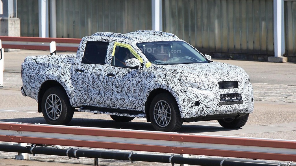 SURGEM IMAGENS DA PICK-UP DA MERCEDES-BENZ EM TESTES, foto 2