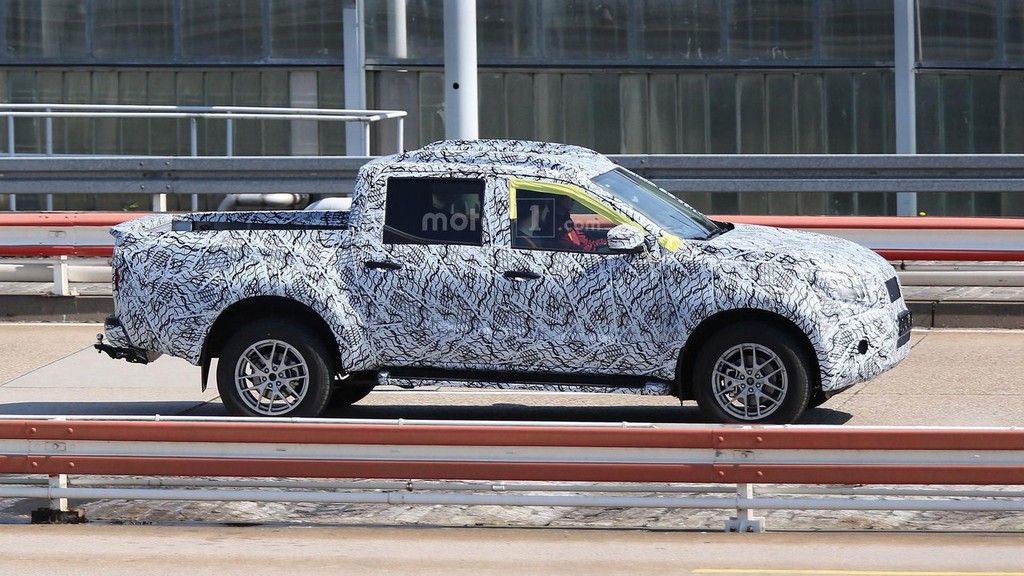 SURGEM IMAGENS DA PICK-UP DA MERCEDES-BENZ EM TESTES, foto 13